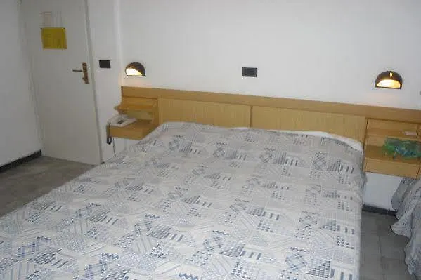 Hotel Felsinea Rimini 3*,  Italie